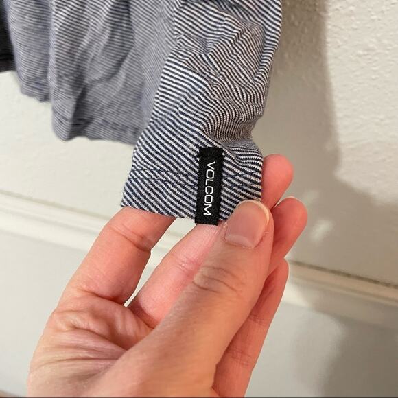 Volcom Black & White Striped Skater Mini Dress Split Sleeve Womens S Casual - Picture 8 of 9